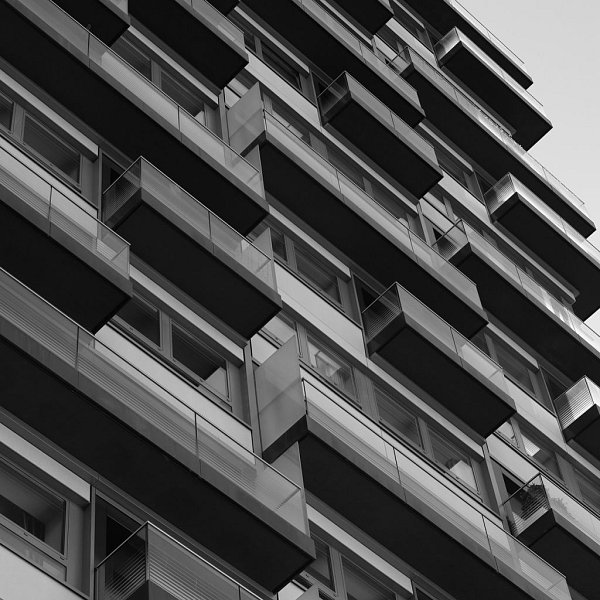 Skayo Capital rozšiřuje své služby – nově nabízí výkup činžovních domů